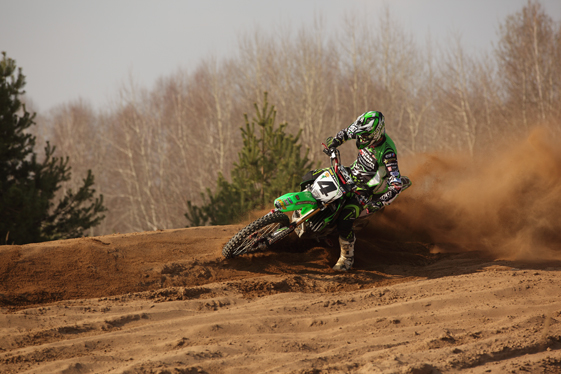 2011_04_02 | 16:08 | trénink na motokrosové trati u Pánova